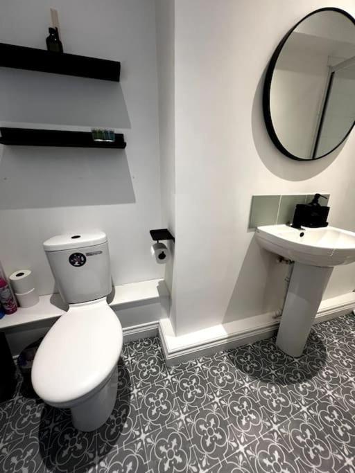 Central Chic 3 Bed, Great Location Winchester Esterno foto